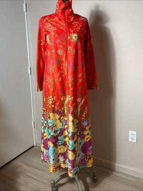 Vtg Elaine Sklar Lingerie Co Red Floral Robe Zip Up House Dress Medium Muu Muu
